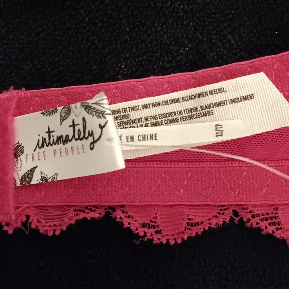 Free People Galloon Lace Halter Bralette Deep Pink Women's Size XS - Picture 6 of 7